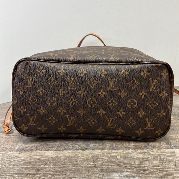 SOLD IN STORE Louis Vuitton Monogram  NEVERFULL  with Pochette - Picture 8 of 17